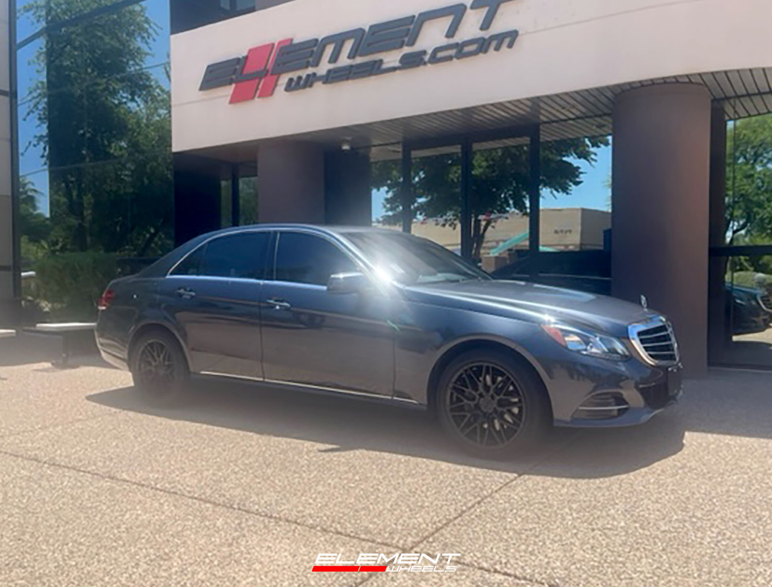 18 inch Staggered F1R F103 Gloss Black on a 2014 Mercedes Benz E350 Sedan