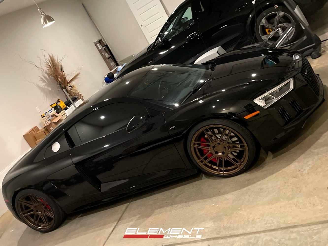 Staggered 20 Inch Ferrada Forge-8 FR6 Matte Bronze on a 2018 Audi R8