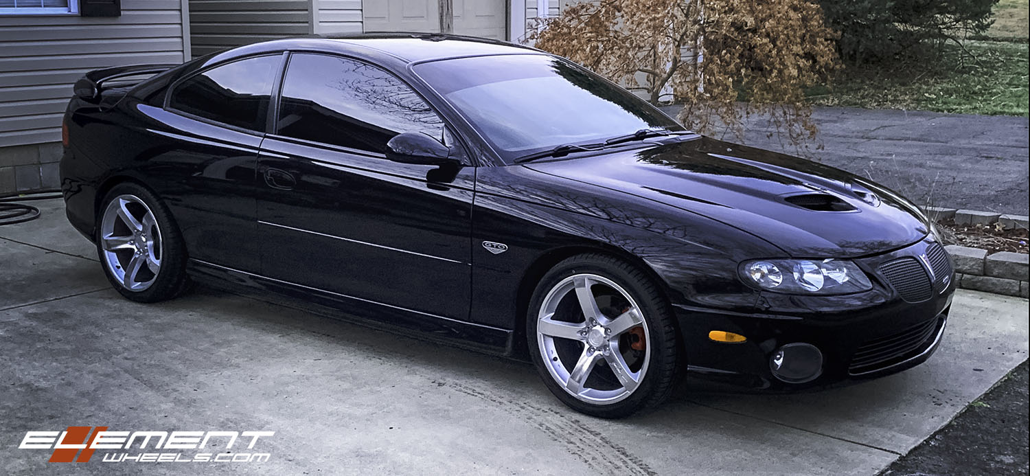 18 Inch Staggered MRR VP5 Gloss Silver Machined on a 2004 Pontiac GTO