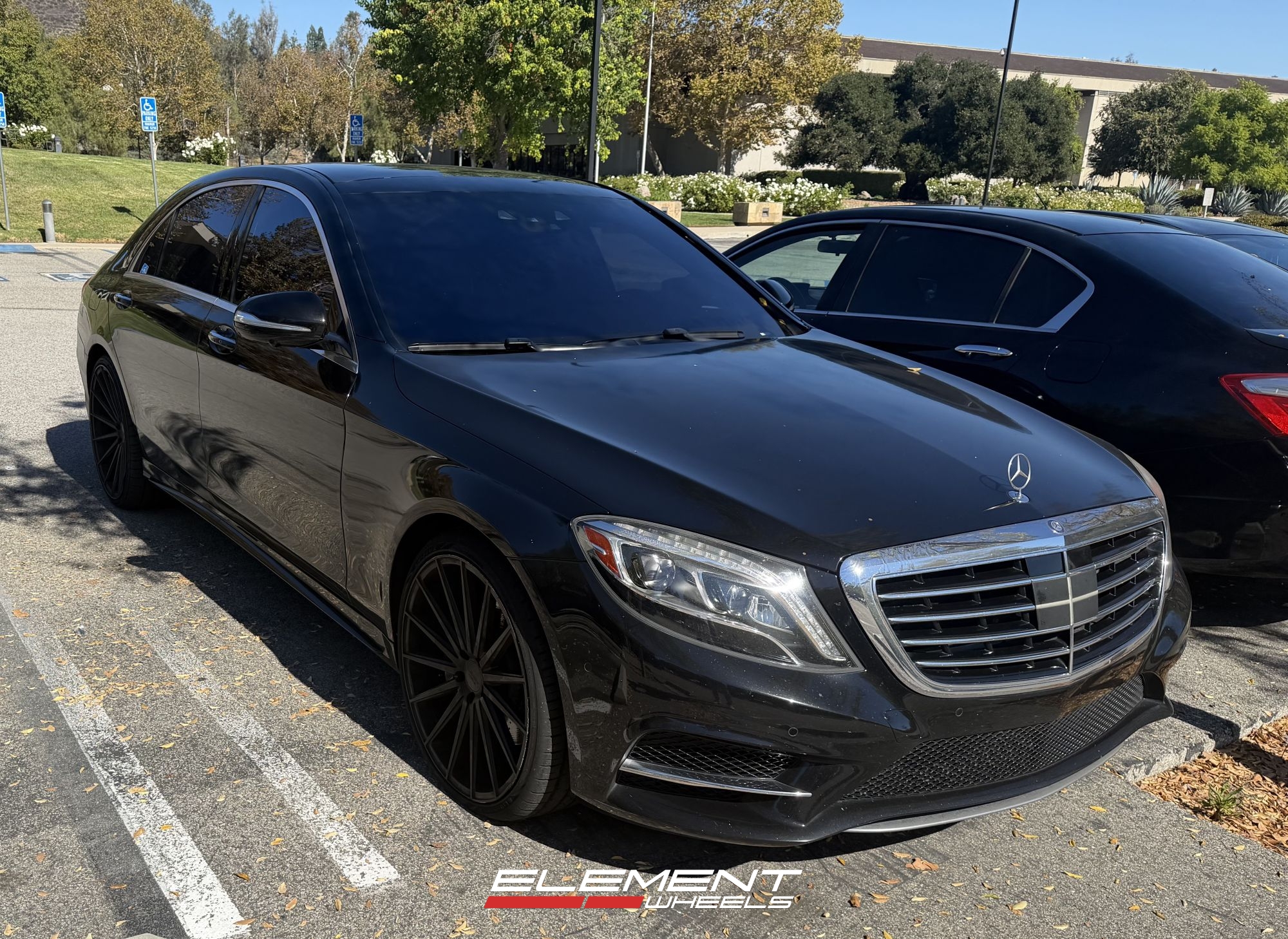 Staggered 22 inch Element EL15 in Gloss Black on a 2016 Mercedes-Benz S 550
