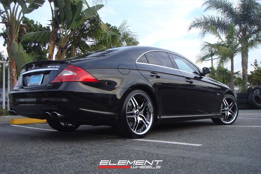Roderick Cinque Black w/Machined Face on 09 Mercedes CLS w/ Specs