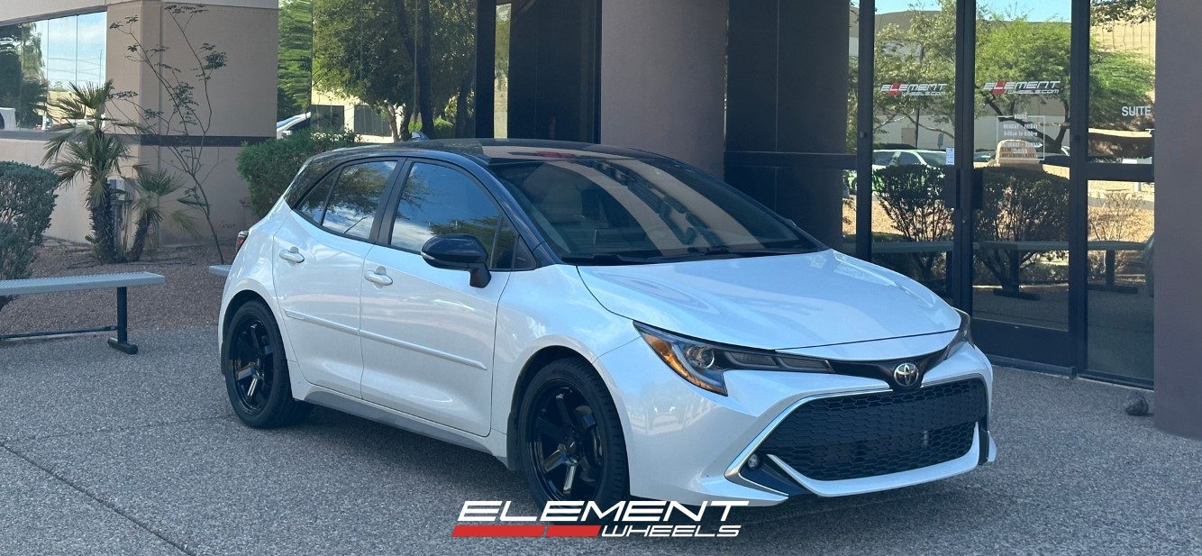 18 inch AVID.1 AV-06 Gloss Black on 2020 Toyota Corolla