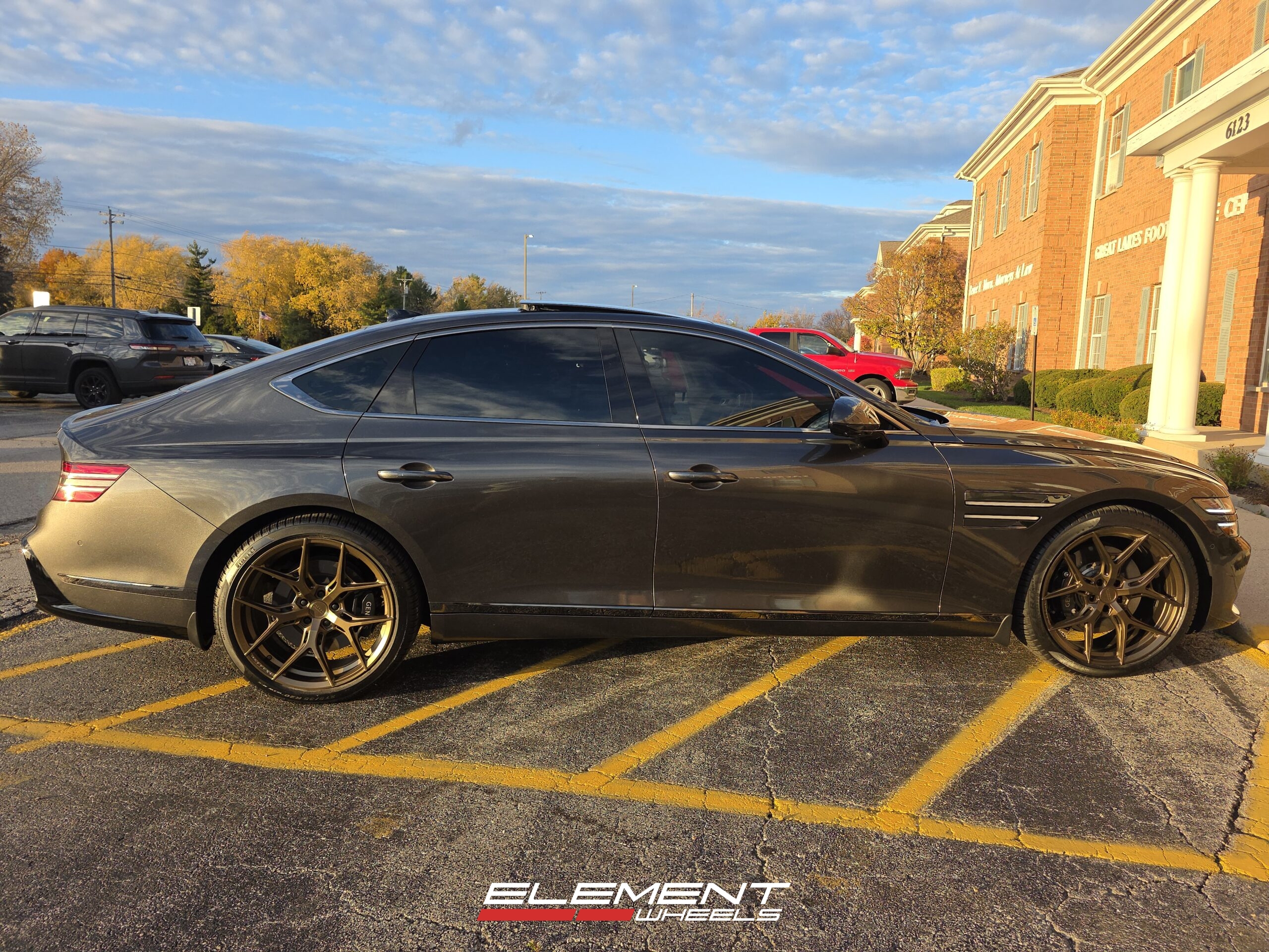 Staggered 20 inch Vossen HF-5 in Satin Bronze on a 2025 Genesis G80