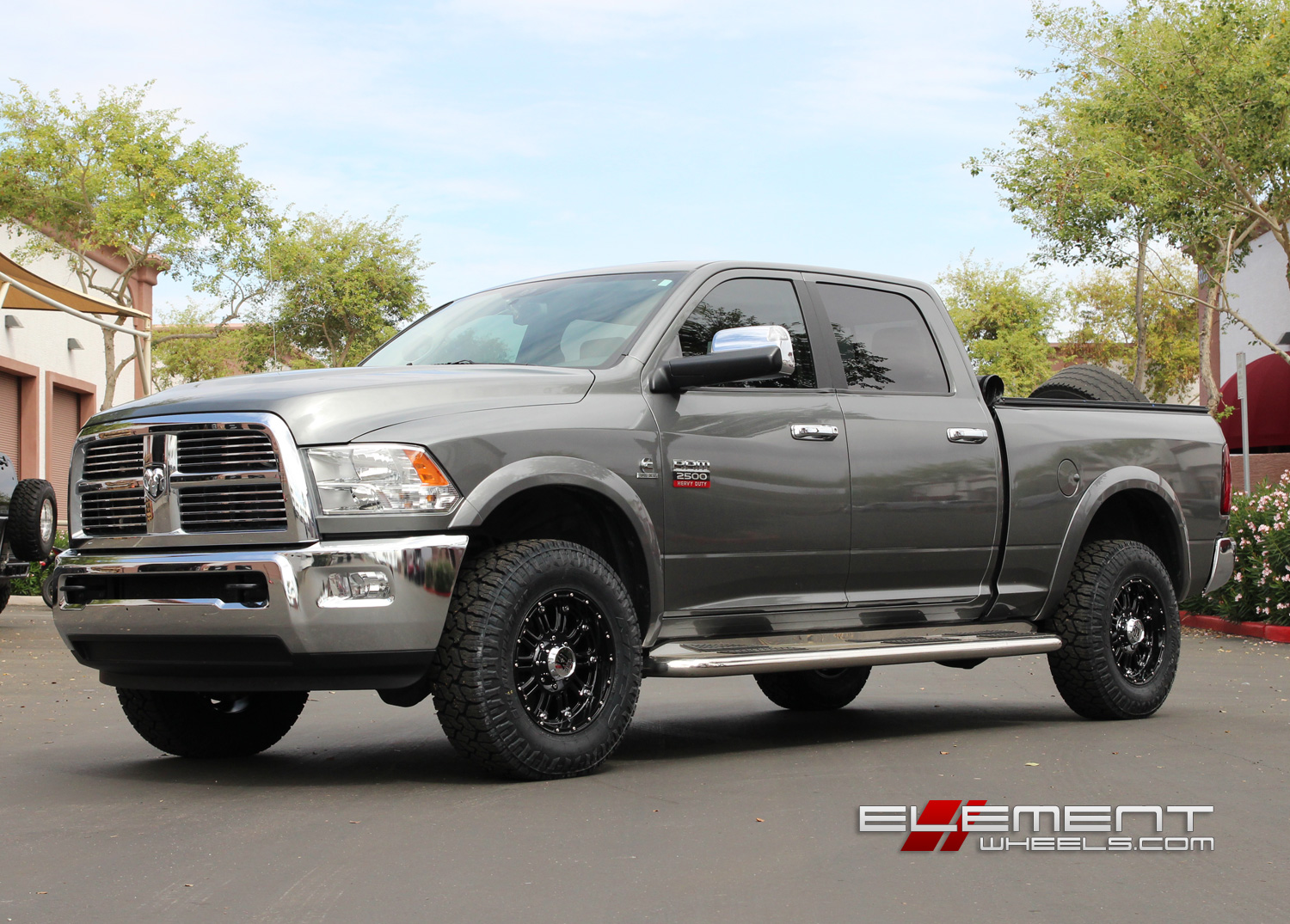 18 inch XD Hoss Black wheels on 2012 Ram 2500 w/ Specs